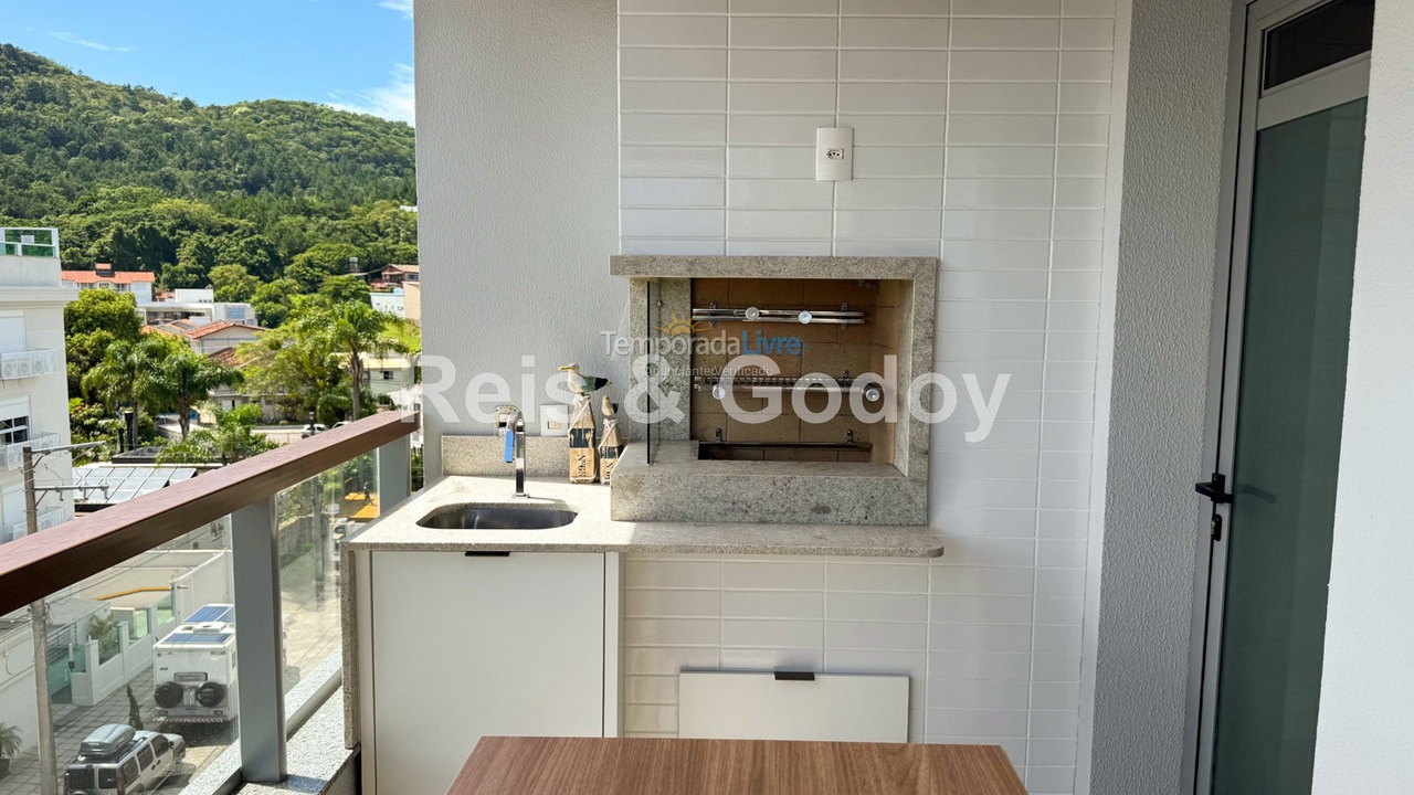 Apartamento para aluguel de temporada em Florianópolis (Jurere Tradicional)