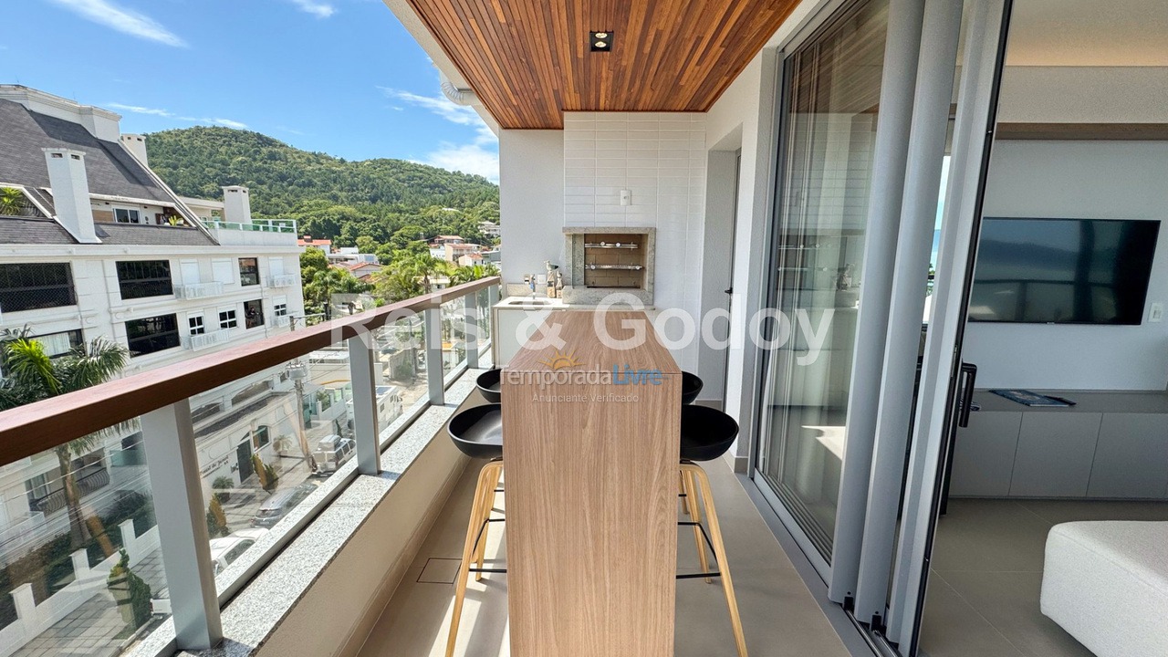 Apartamento para aluguel de temporada em Florianópolis (Jurere Tradicional)
