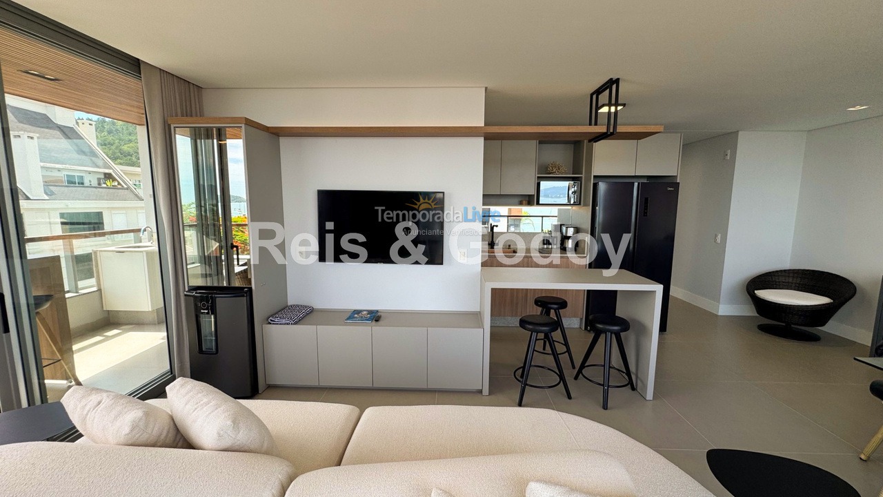 Apartamento para aluguel de temporada em Florianópolis (Jurere Tradicional)