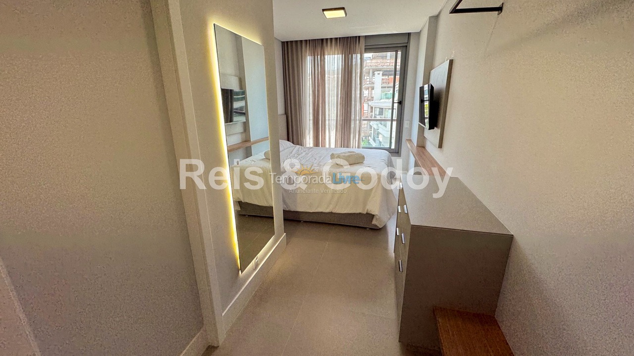 Apartamento para aluguel de temporada em Florianópolis (Jurere Tradicional)