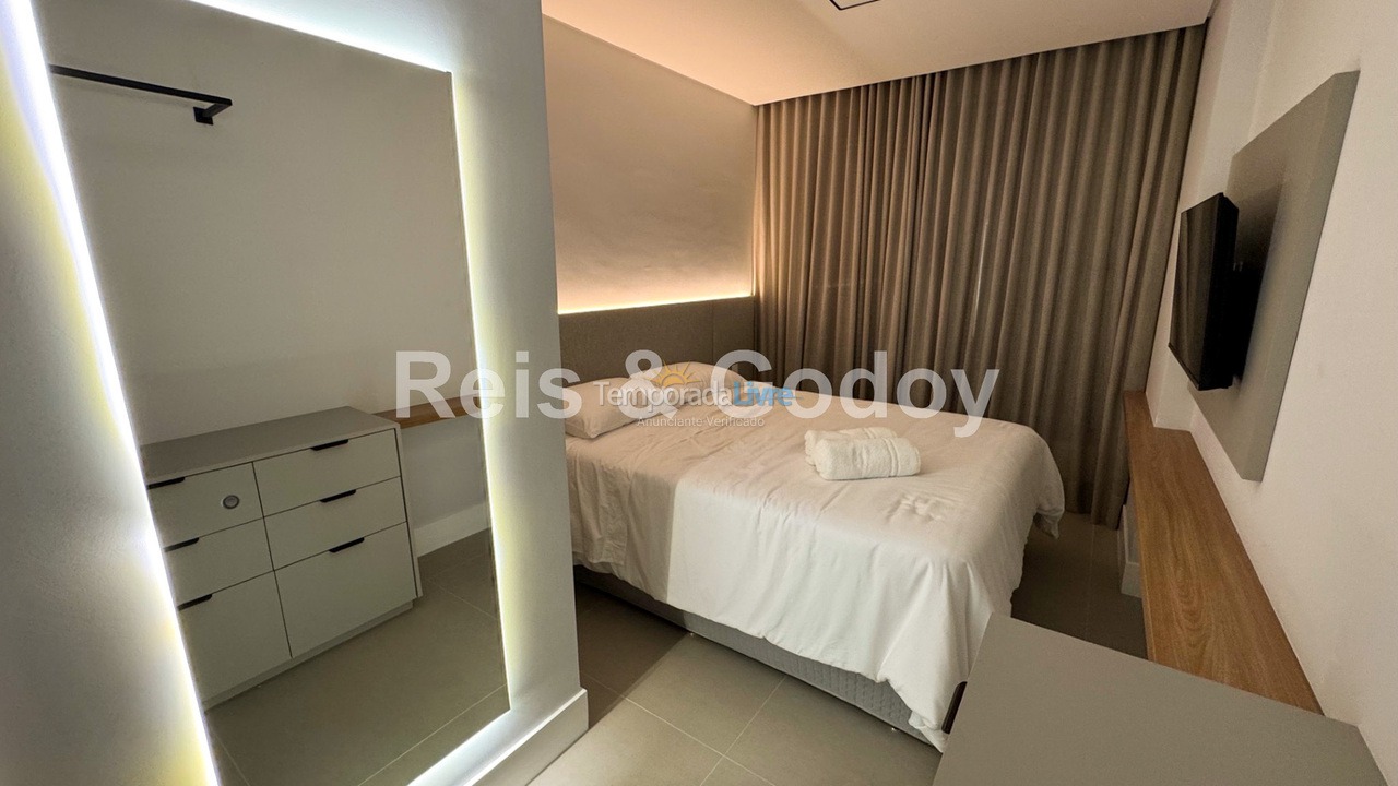 Apartamento para aluguel de temporada em Florianópolis (Jurere Tradicional)