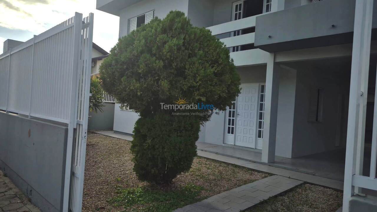 Casa para alquiler de vacaciones em Bombinhas (Canto Grande)