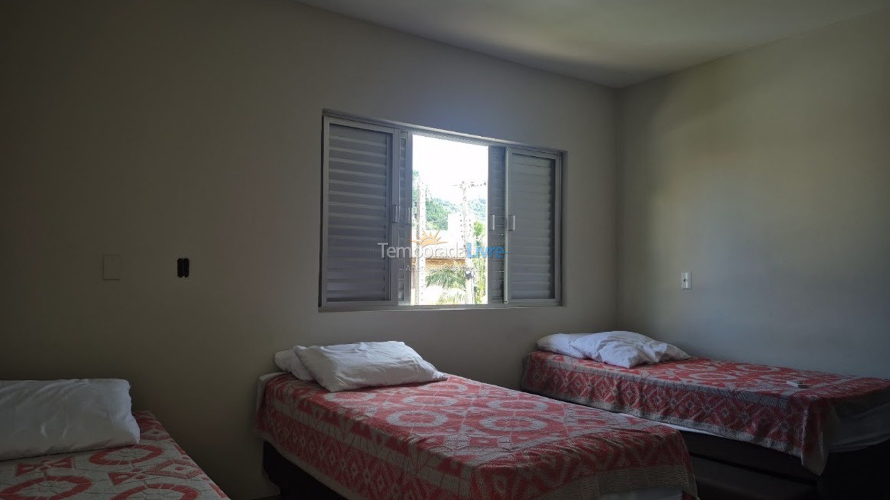 Casa para alquiler de vacaciones em Bombinhas (Canto Grande)