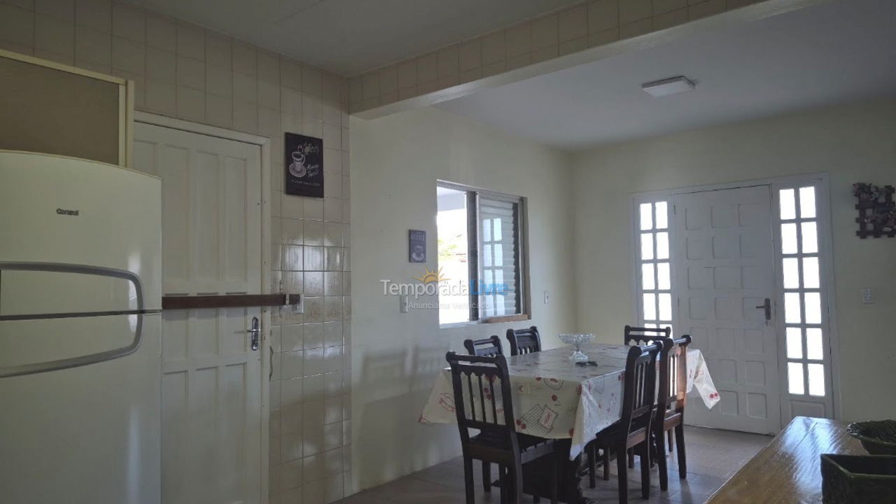 Casa para alquiler de vacaciones em Bombinhas (Canto Grande)