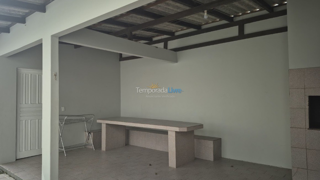 Casa para alquiler de vacaciones em Bombinhas (Canto Grande)