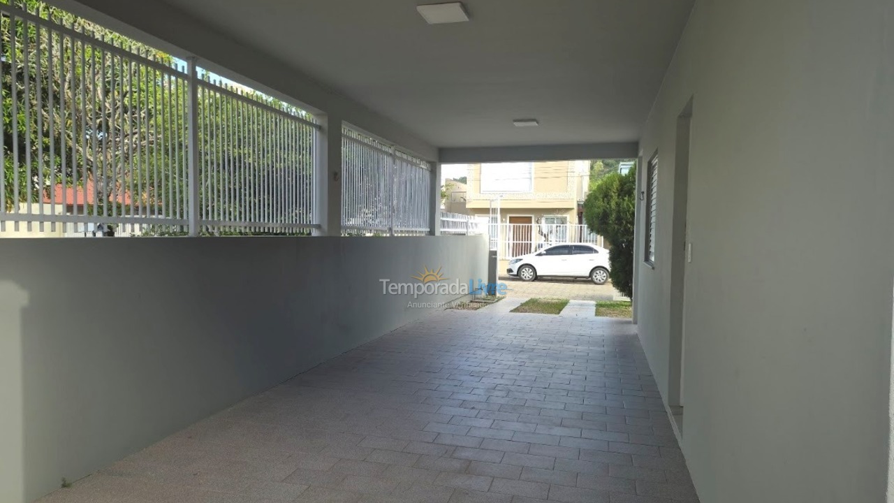 Casa para alquiler de vacaciones em Bombinhas (Canto Grande)