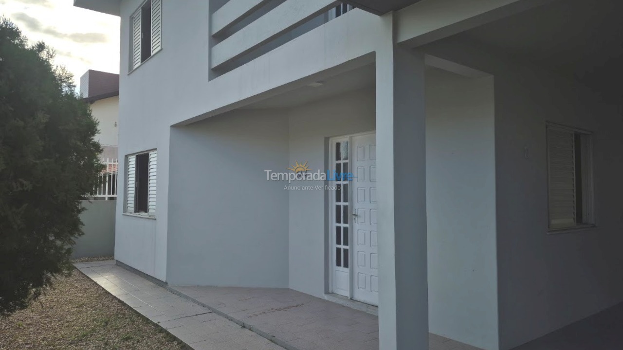 Casa para alquiler de vacaciones em Bombinhas (Canto Grande)