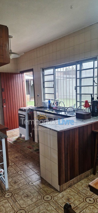 Casa para aluguel de temporada em Caraguatatuba (Porto Novo)