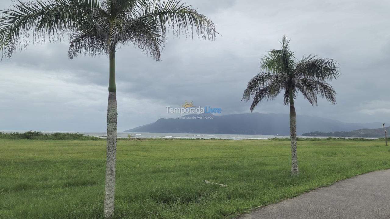 Casa para aluguel de temporada em Caraguatatuba (Porto Novo)