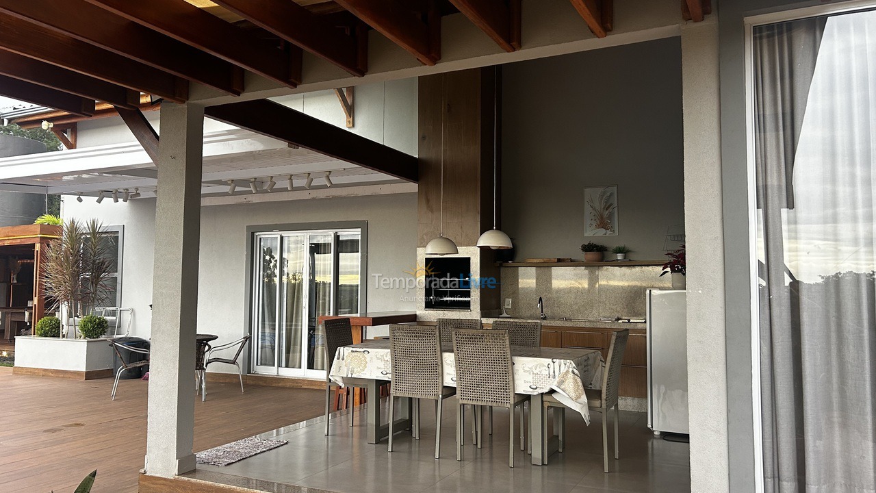 Casa para alquiler de vacaciones em São Pedro (Floresta Escura)