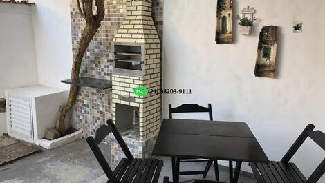 Garagem / quintal com churrasqueira