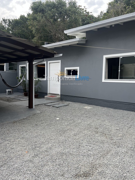 Casa para aluguel de temporada em Florianópolis (Cachoeira do Bom Jesus)