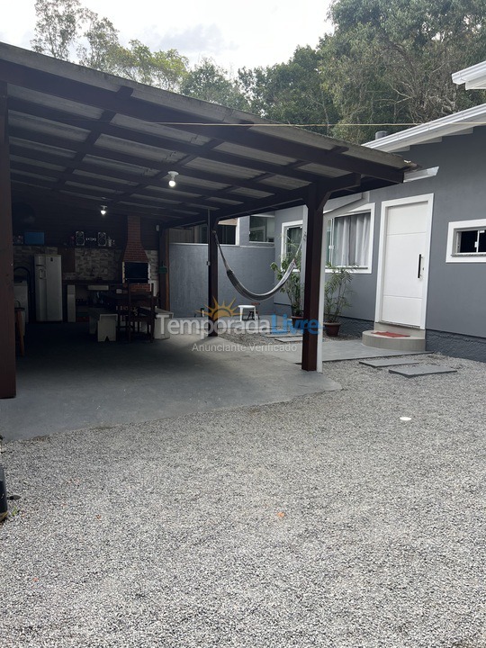 Casa para aluguel de temporada em Florianópolis (Cachoeira do Bom Jesus)