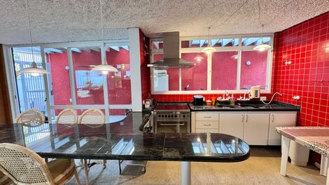 Casa de playa (diseñada por Ruy Ohtake)