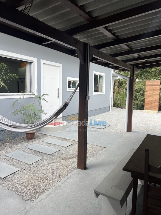 Casa para aluguel de temporada em Florianópolis (Cachoeira do Bom Jesus)