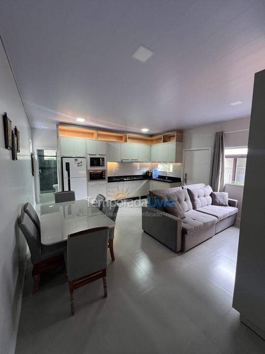 Casa para aluguel de temporada em Florianópolis (Cachoeira do Bom Jesus)