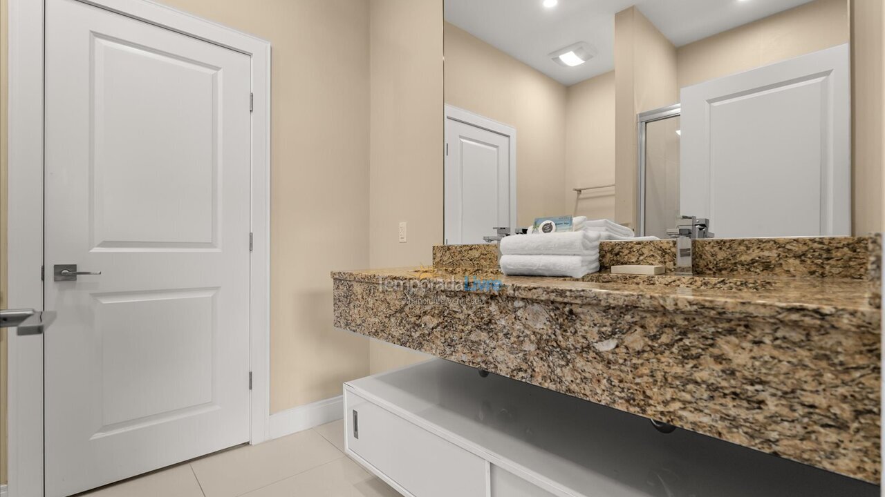 Casa para alquiler de vacaciones em Orlando (Fl 34747)