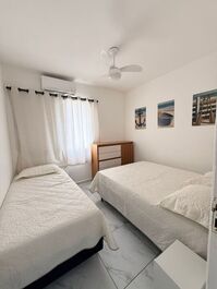 Apartment near the sea (Pitangueiras Beach)