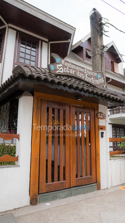 Apartamento para aluguel de temporada em Campos do Jordão (Jaguaribe)