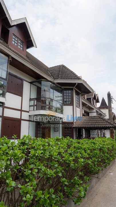 Apartamento para aluguel de temporada em Campos do Jordão (Jaguaribe)