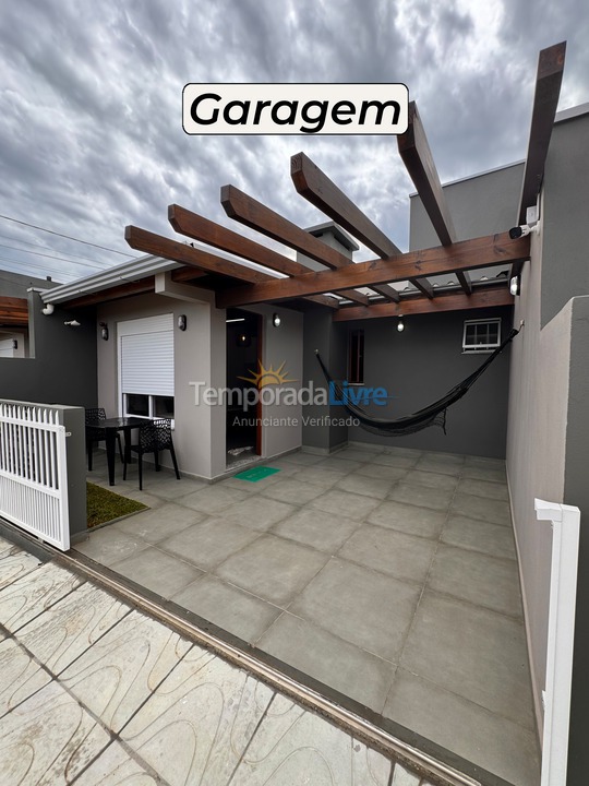 Casa para alquiler de vacaciones em Passo de Torres (Praia dos Molhes)