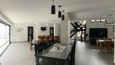 Casa con 5 suites en Riviera de São Lourenço