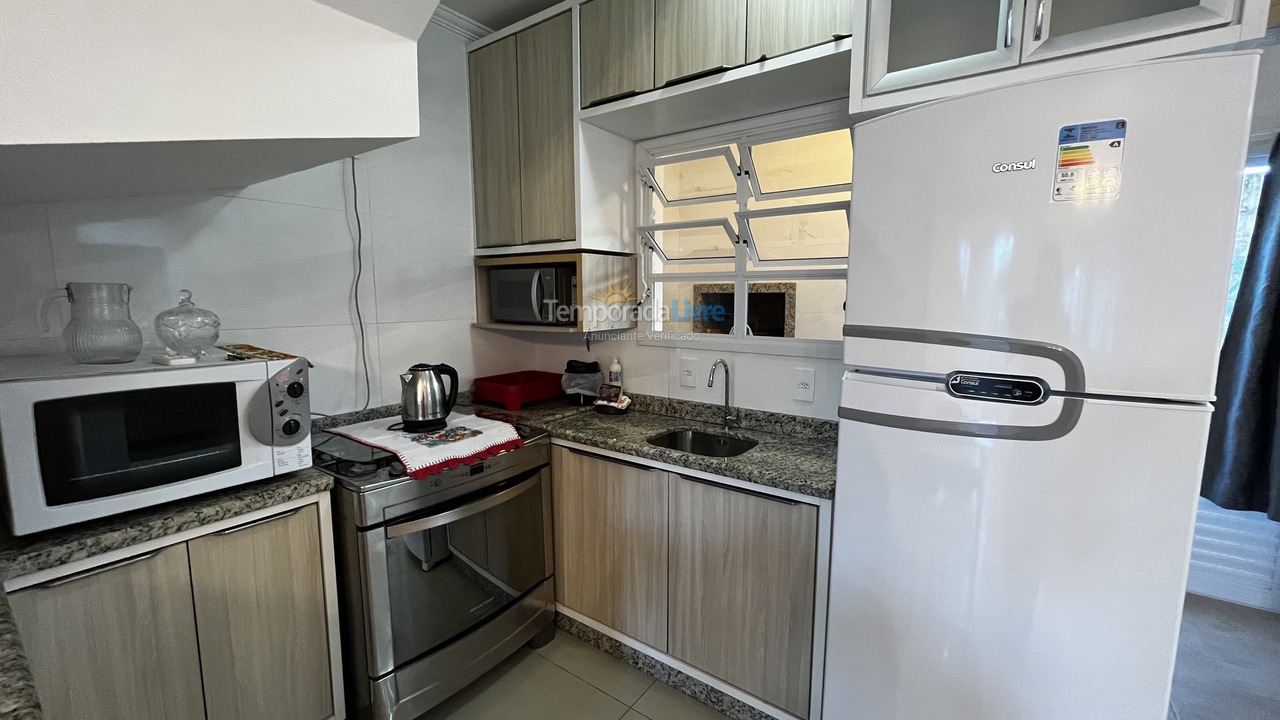 Apartamento para aluguel de temporada em Florianópolis (Ponta das Canas)