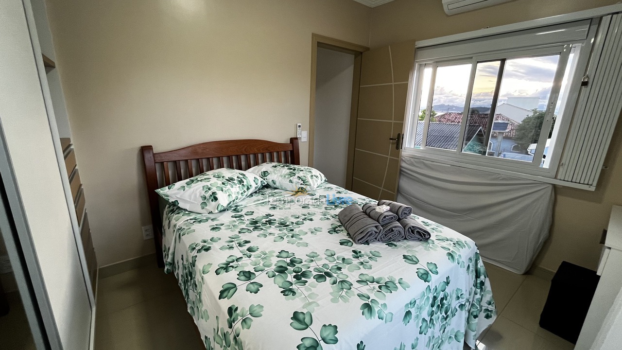 Apartamento para aluguel de temporada em Florianópolis (Ponta das Canas)