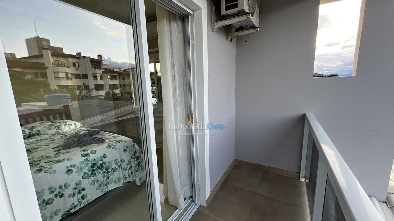 Apartamento para aluguel de temporada em Florianópolis (Ponta das Canas)