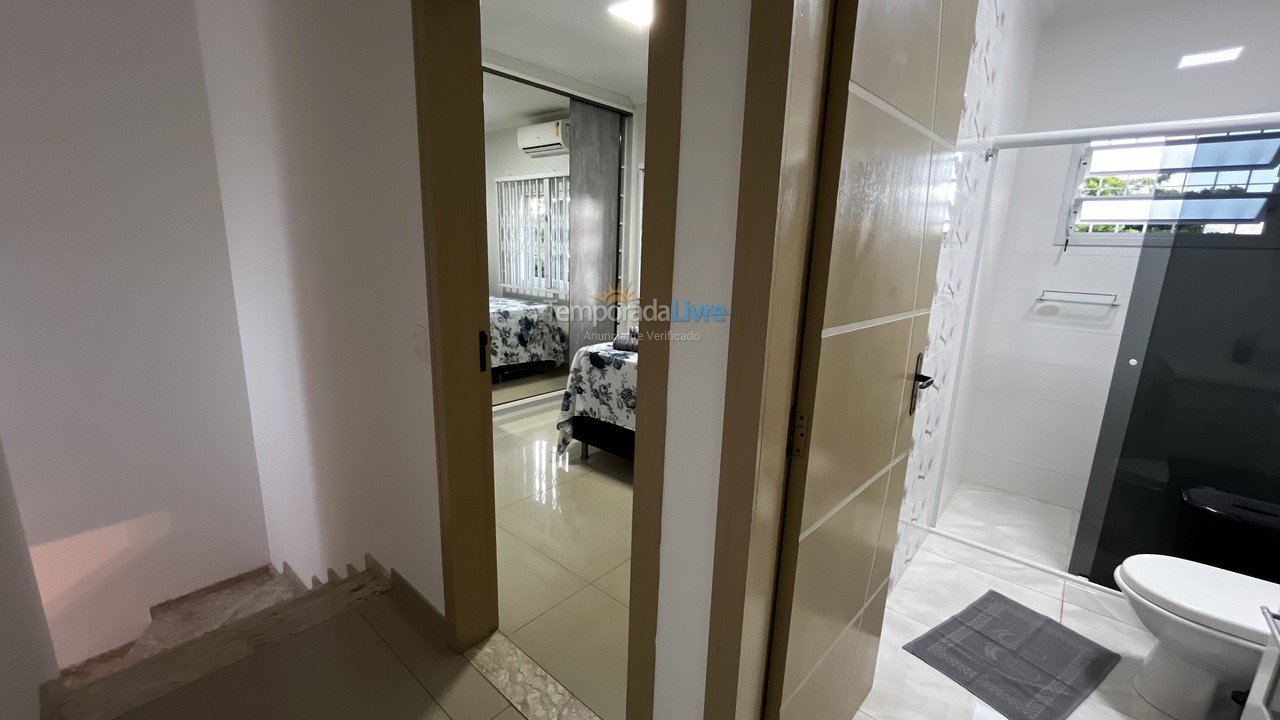 Apartamento para aluguel de temporada em Florianópolis (Ponta das Canas)