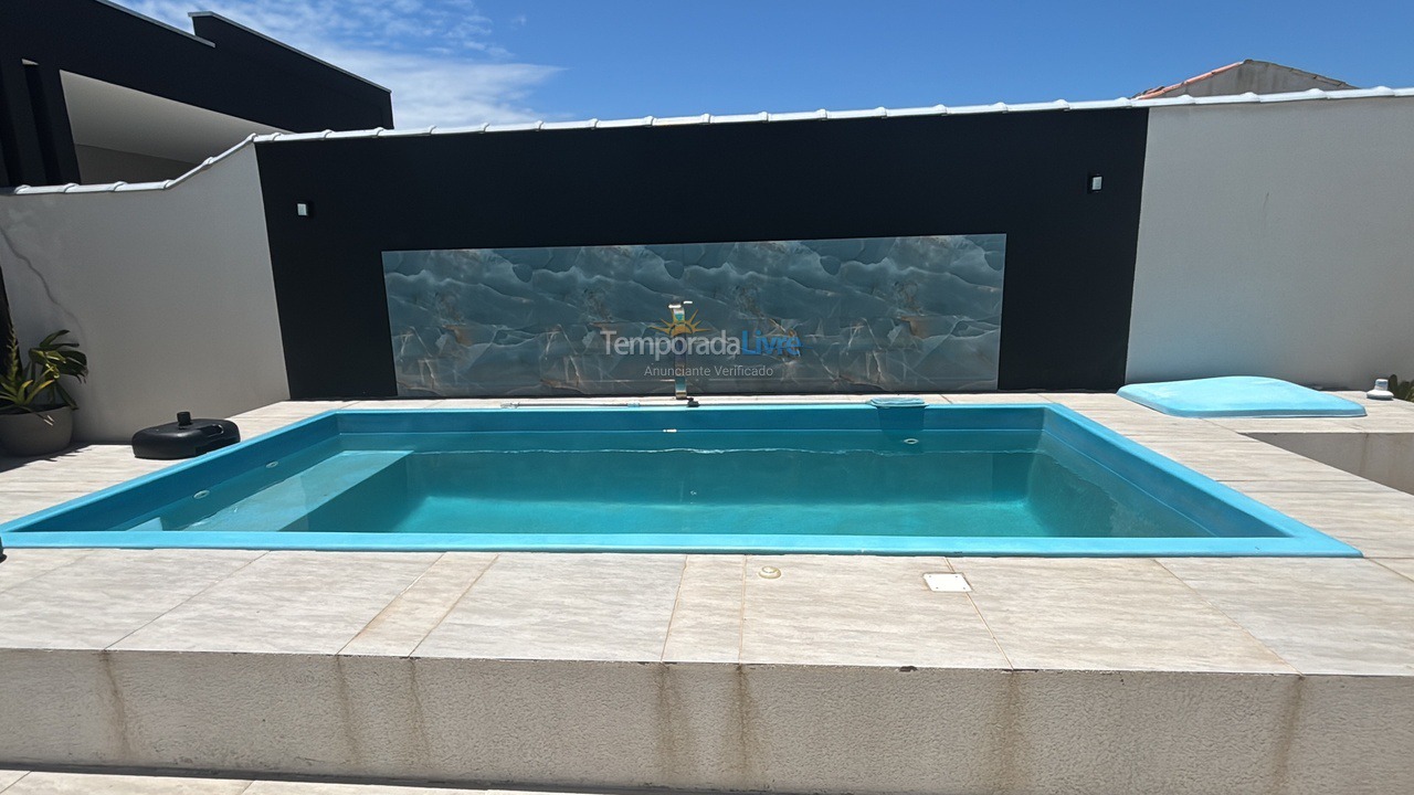 Casa para alquiler de vacaciones em Guaratuba (Balneário Eliane)