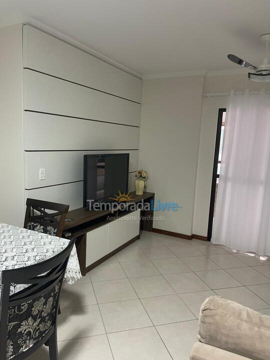 Apartamento para aluguel de temporada em Itapema (Meia Praia)