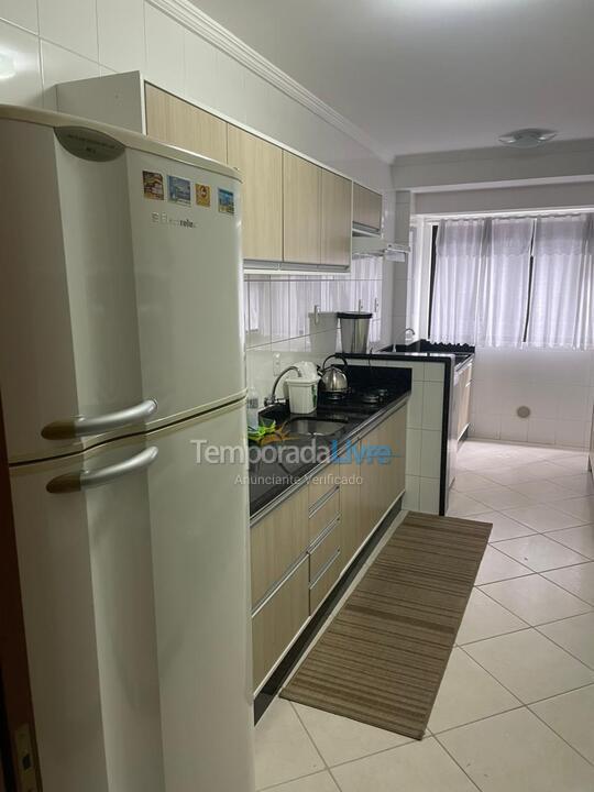 Apartamento para aluguel de temporada em Itapema (Meia Praia)