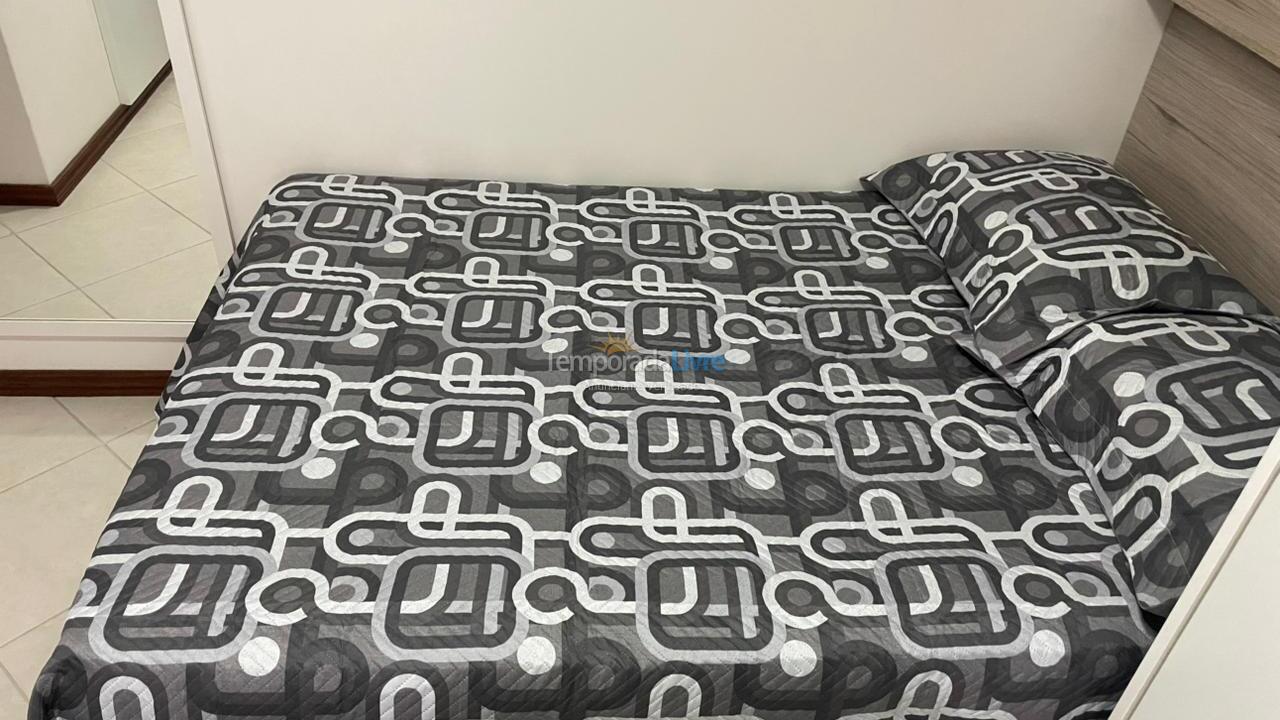 Apartamento para aluguel de temporada em Itapema (Meia Praia)