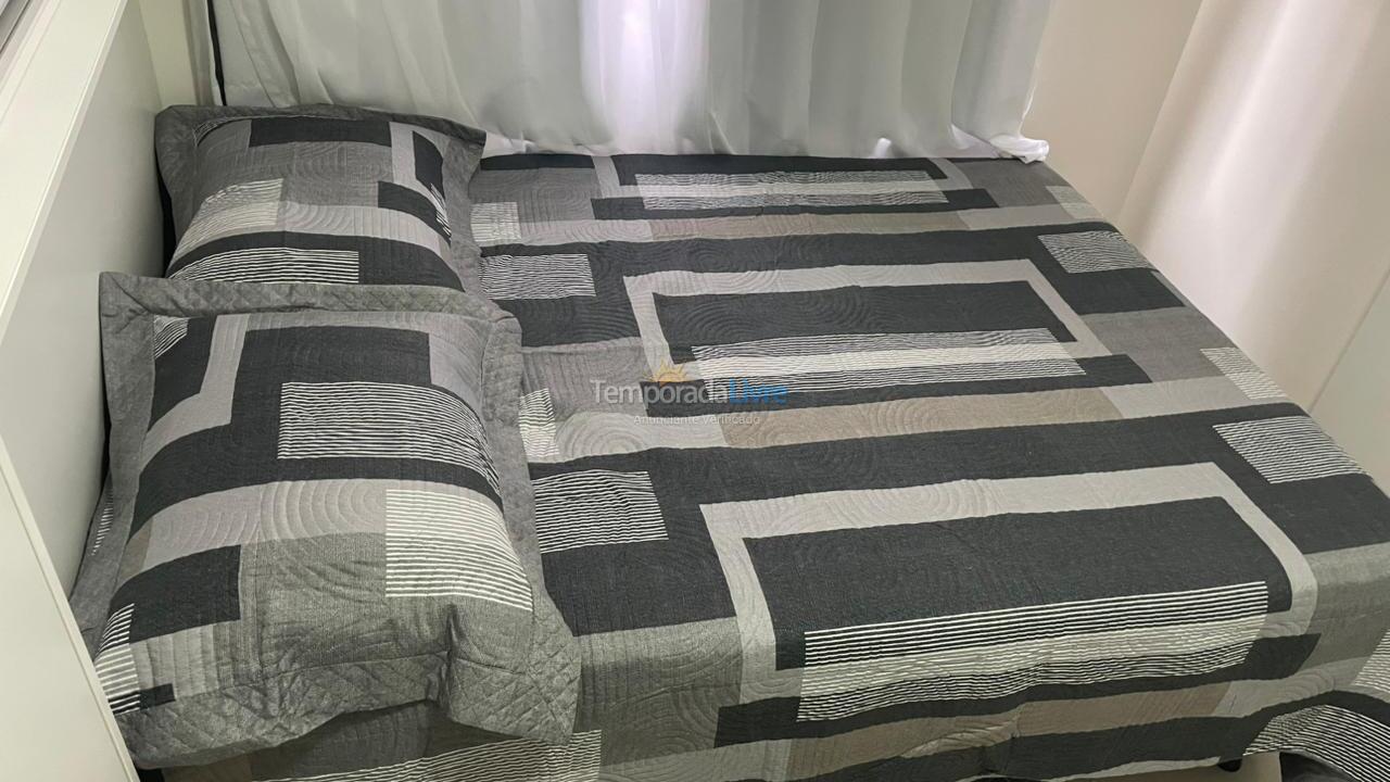 Apartamento para aluguel de temporada em Itapema (Meia Praia)