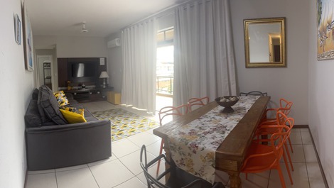 Apartamento a solo 1 minuto a pie de la playa Praia do Forte.