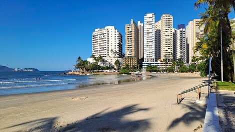 Hermosa vista al mar | Playa de Asturias | Piscina