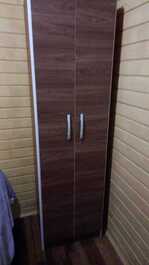 Casa ótima pra temporada pra 4 a 5 pessoas.