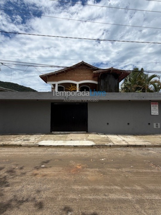 Casa para aluguel de temporada em Ubatuba (Pereque Mirim)