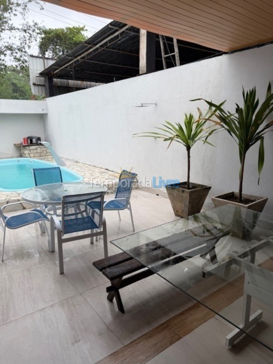 Casa para aluguel de temporada em Ubatuba (Pereque Mirim)