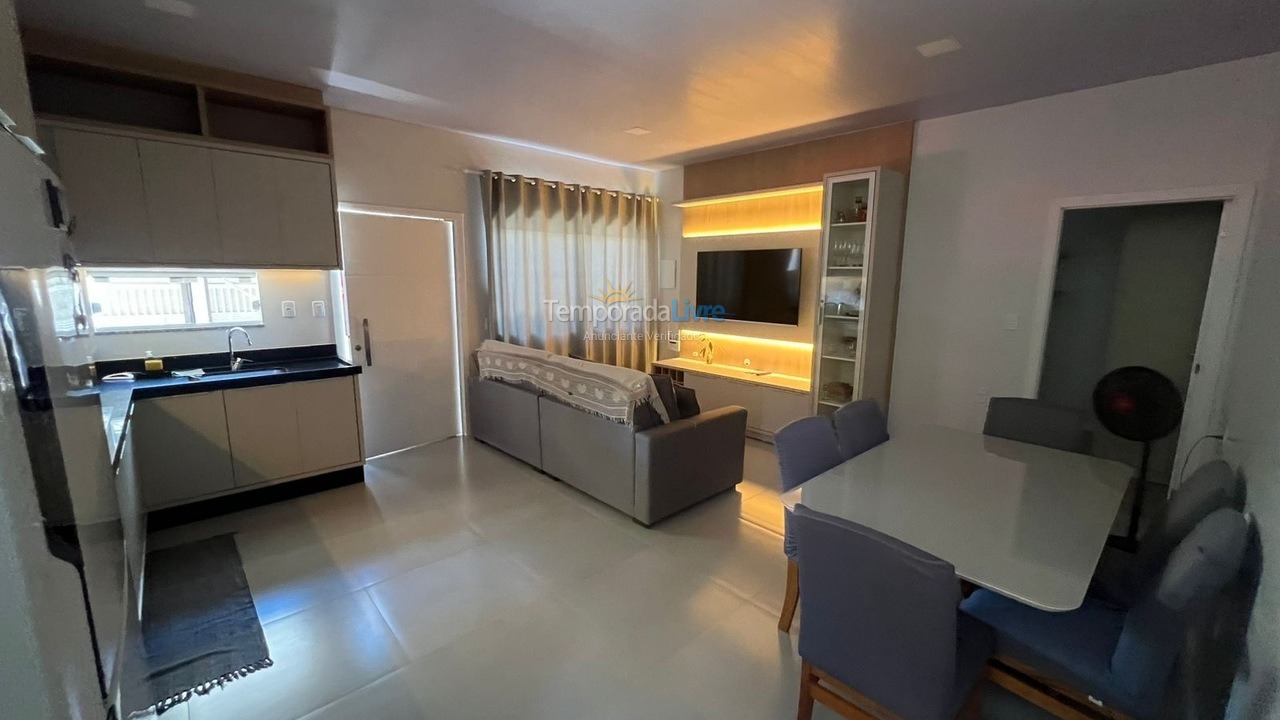 Casa para aluguel de temporada em Florianópolis (Cachoeira do Bom Jesus)