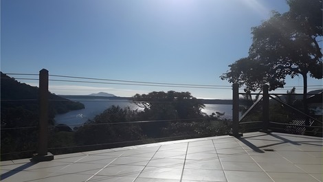 Loft Arcano Maior. Unique retreat. Views of the forest, the lagoon, and the sea!