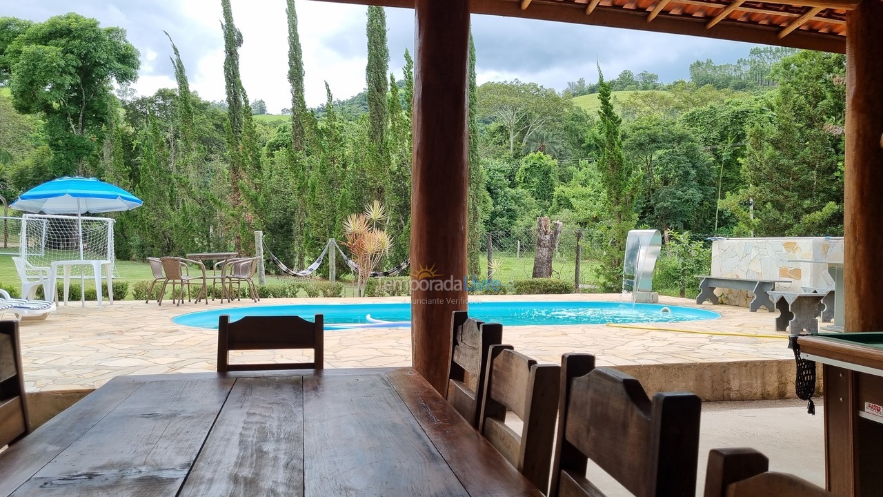 Granja para alquiler de vacaciones em Socorro (Bairro Rio do Peixe)