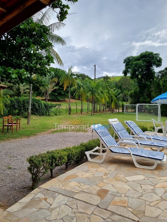 Granja para alquiler de vacaciones em Socorro (Bairro Rio do Peixe)