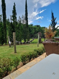 Vista da piscina para o redário