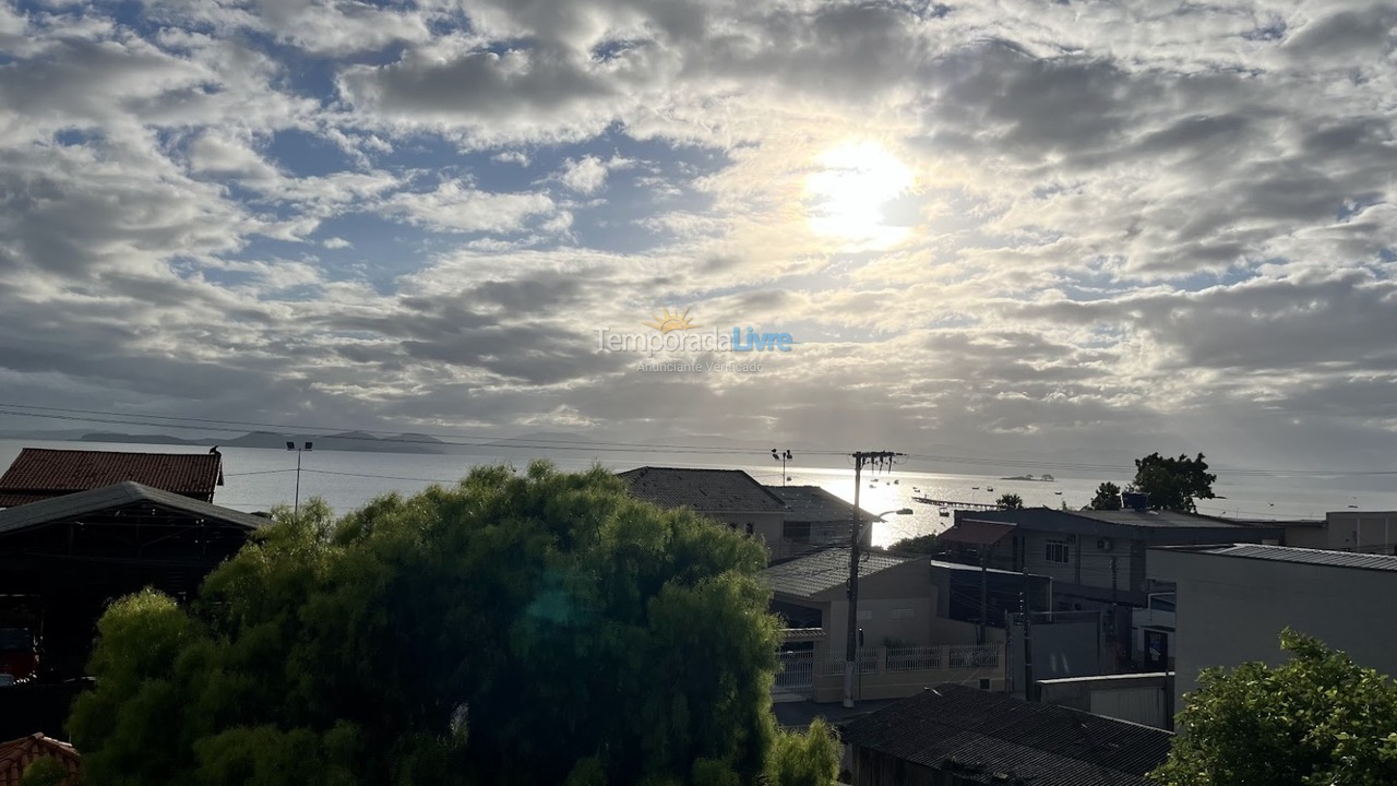 Apartamento para alquiler de vacaciones em Biguaçu (Praia João Rosa)