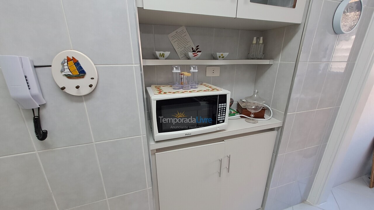 Apartamento para aluguel de temporada em Guarujá (Pitangueiras)