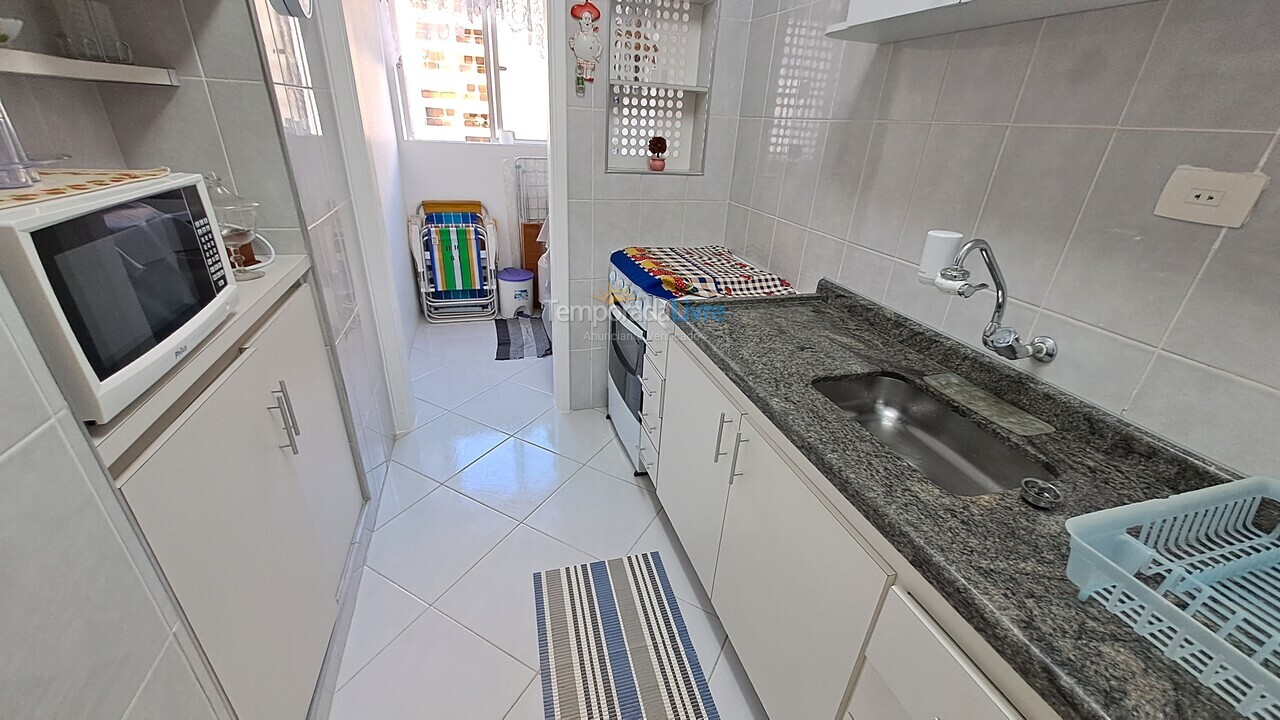 Apartamento para aluguel de temporada em Guarujá (Pitangueiras)