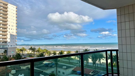 BM202 - Apê c/2 Dorm |1 Suíte| Ar Cond e Vista Mar