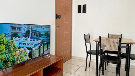 F032 - Apê Conforto | 2 Dorm | 1 Suíte e Piscina